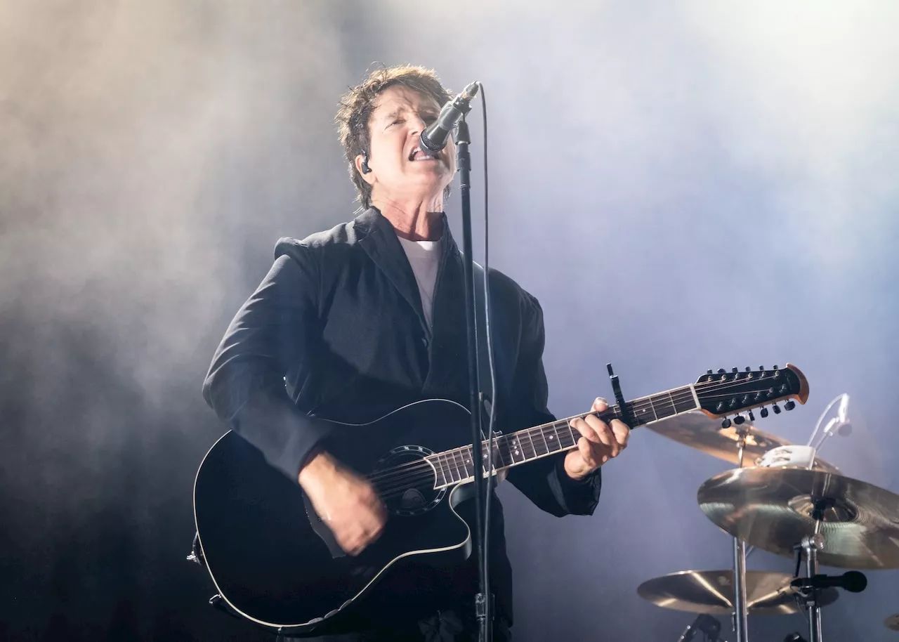 Third Eye Blind and Yellowcard rock hot summer night at Blossom Music Center