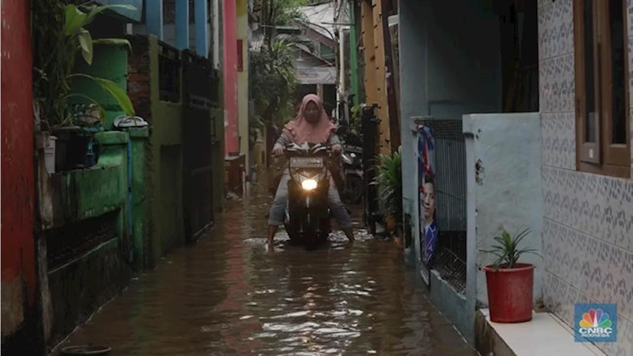 Hujan Deras Guyur Jakarta, 5 Kawasan Ini Terendam Banjir