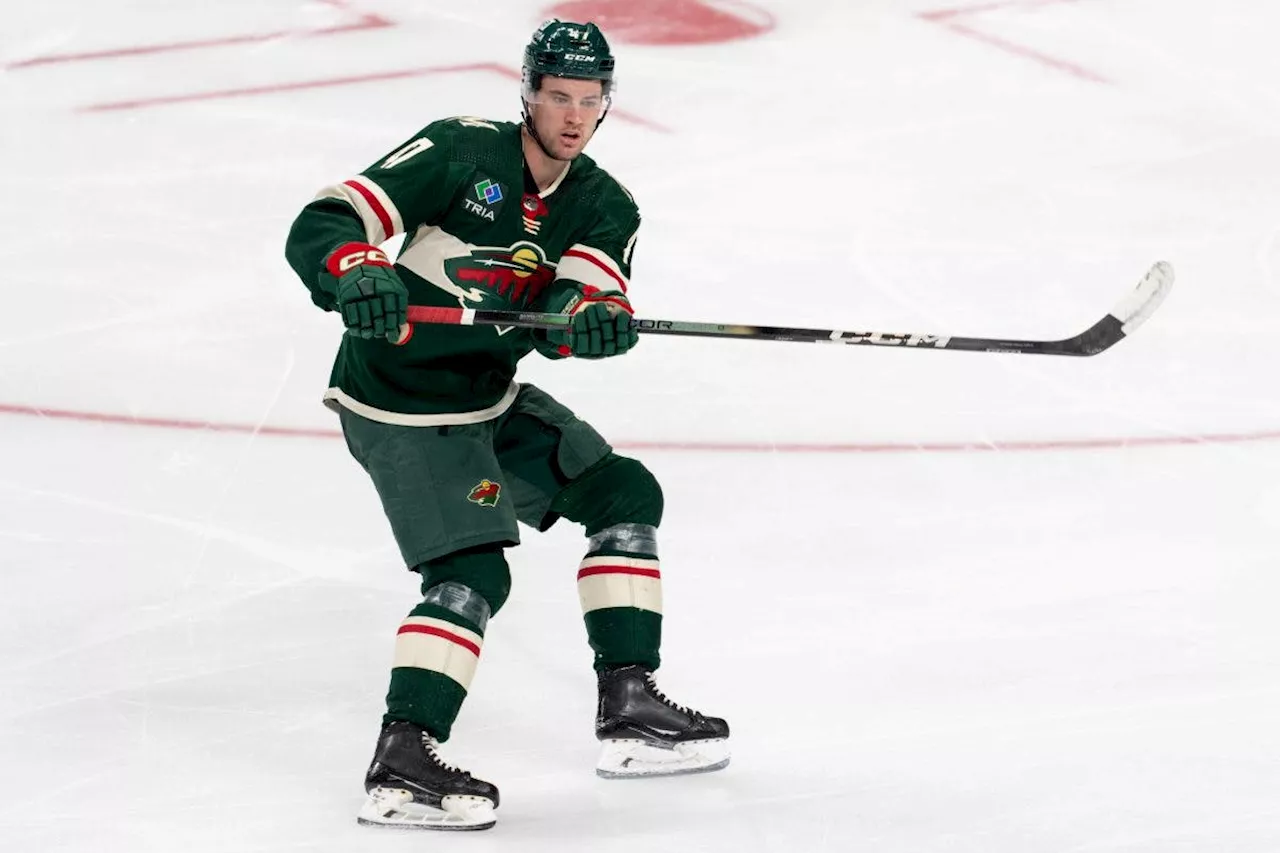 Minnesota Wild re-sign Declan Chisholm to one-year contract