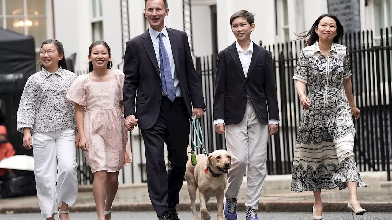 Jeremy Hunt and family (and their dog) move out of Downing Street