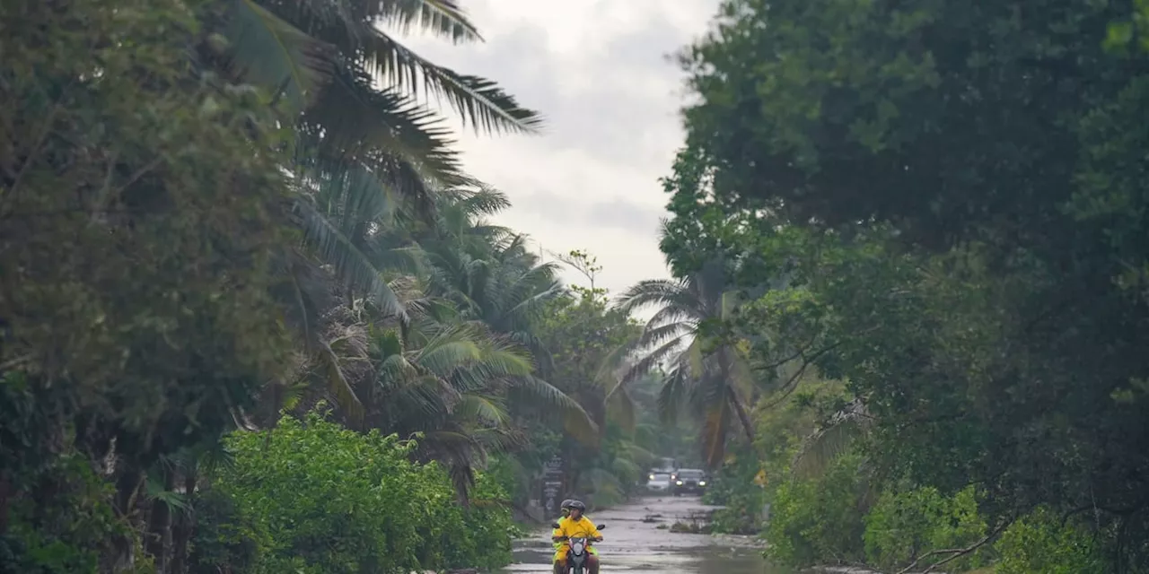 After hitting Yucatan Peninsula, Beryl churns in Gulf of Mexico as Texas braces for potential hit