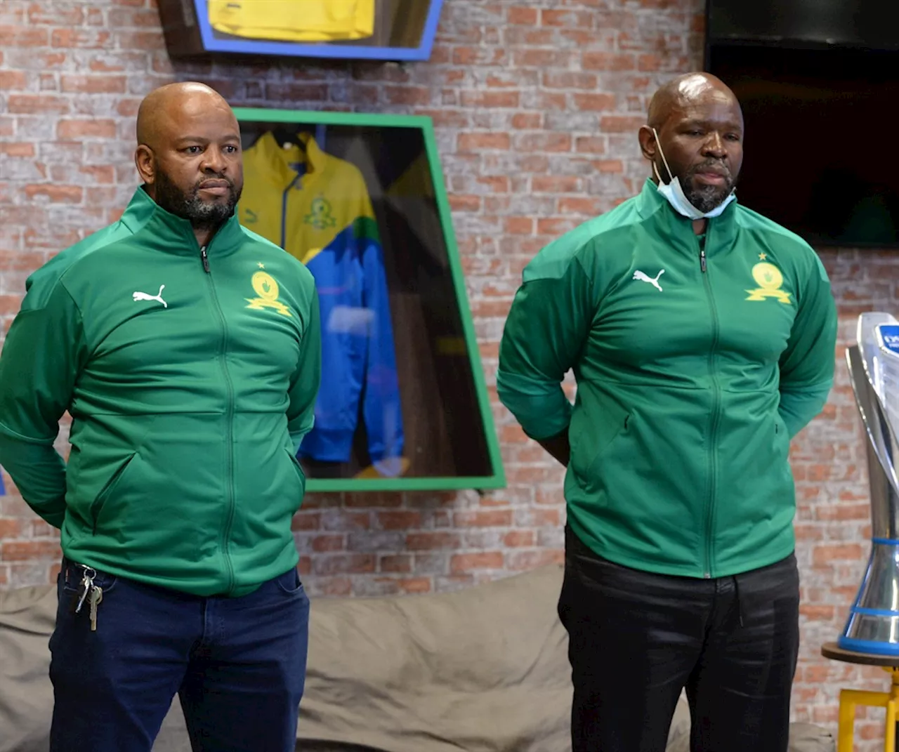 OFFICIAL: Komphela rejoins Sundowns