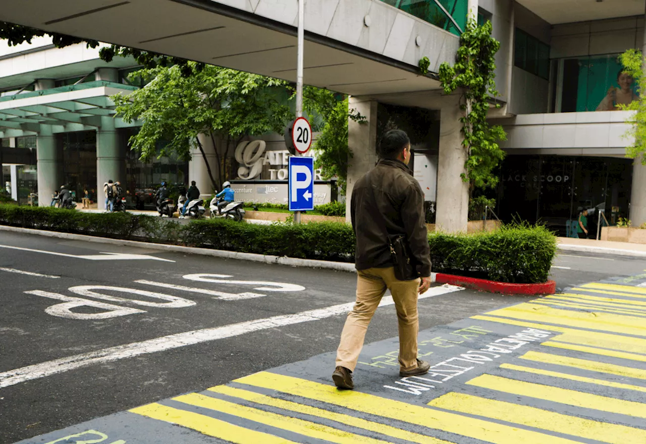 Custom pedestrian lanes amp up the excitement for Puregold’s 'Nasa Atin ang Panalo' concert