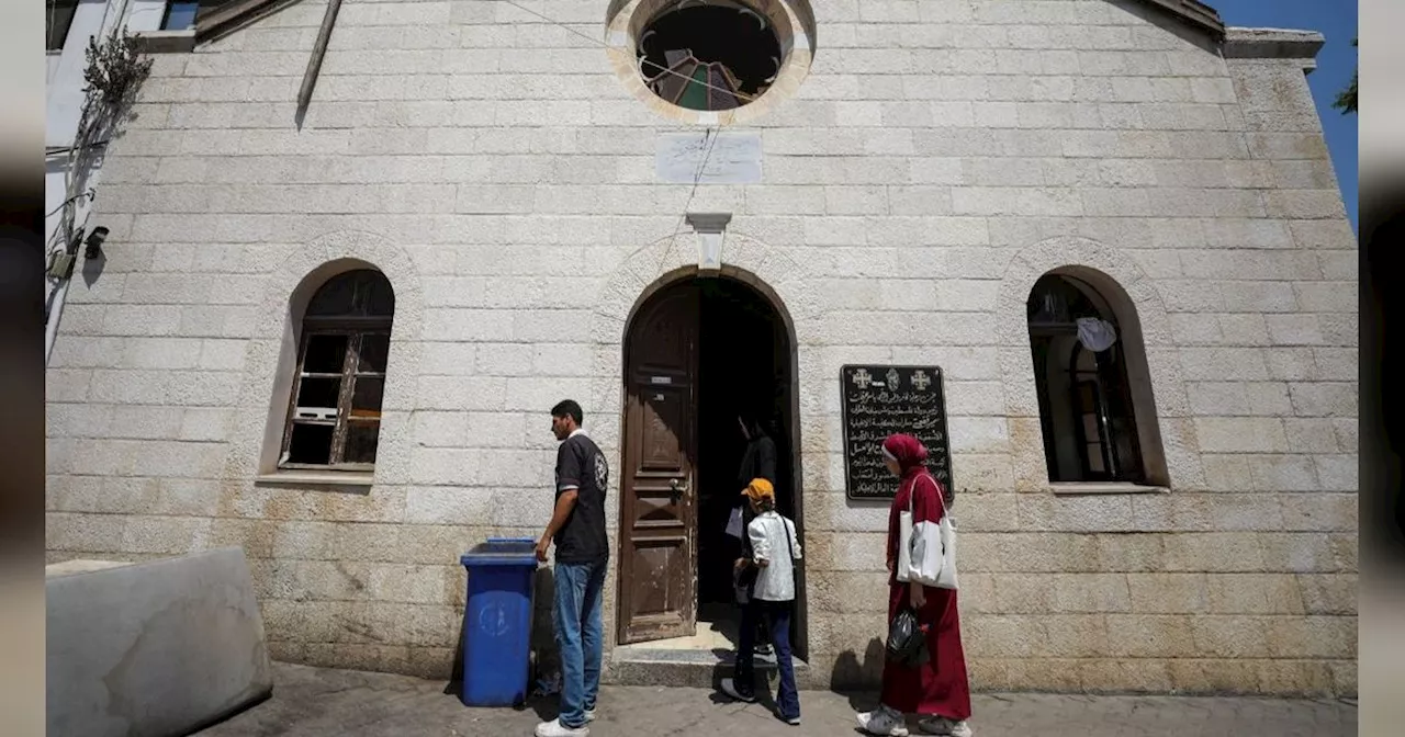 FOTO: Penampakan Gereja Palestina Merawat Korban Perang di Tengah Krisis RS Jalur Gaza