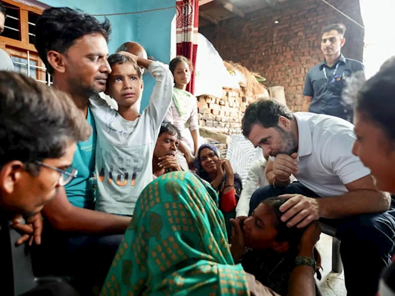 Rahul Gandhi पर BJP का आरोप, Hathras Satsang हादसे पर कर रहे राजनीति