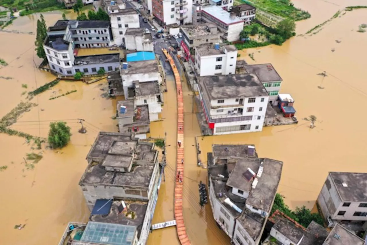 Overstromingen in Centraal-China na grote dijkbreuk