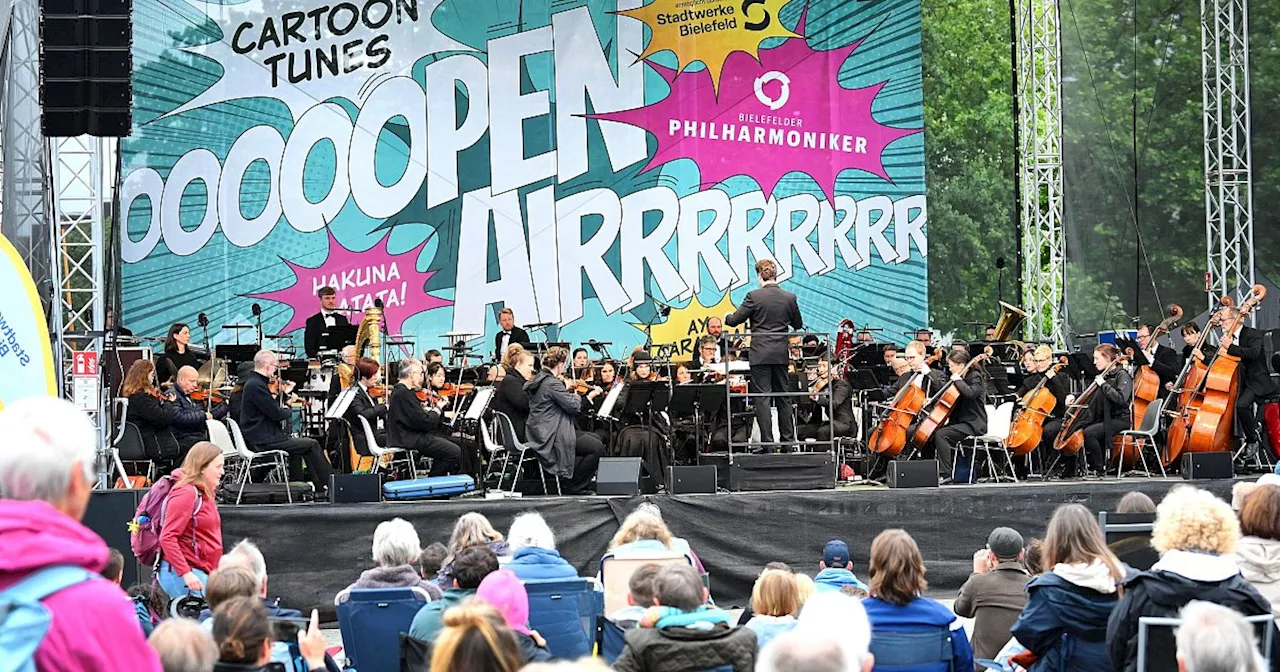 Bielefelder Philharmoniker spielen Zeichentrick-Sinfonien auf dem Kesselbrink