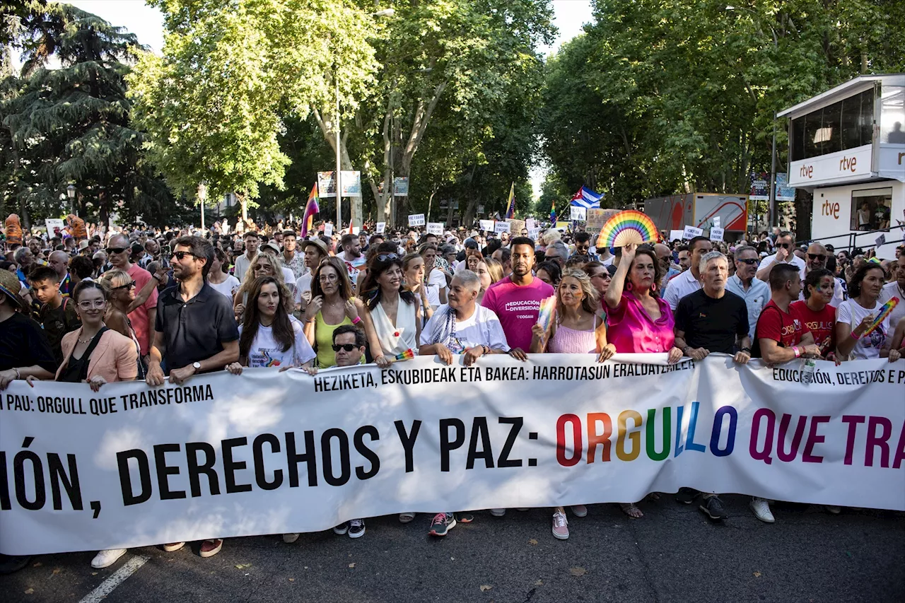 Arranca la marcha del Orgullo en Madrid, con Díaz, Redondo, Urtasun y Marlaska en la cabecera