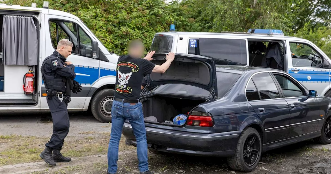 Gelsenkirchen: Polizei kontrolliert Hunderte Rocker - Strafverfahren eingeleitet​