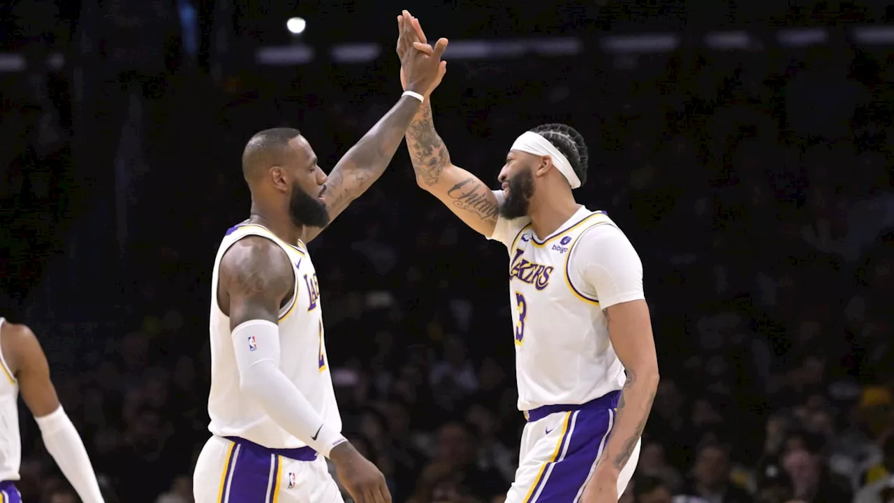 Lakers News: Watch LeBron James, Anthony Davis Arrive to Team USA Training Camp