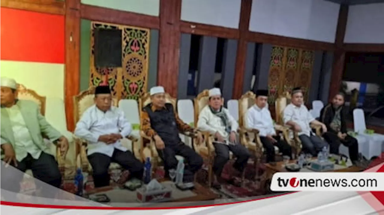 Petugas Antarkan Koper Haji Asal OKU Timur yang Wafat di Mekkah