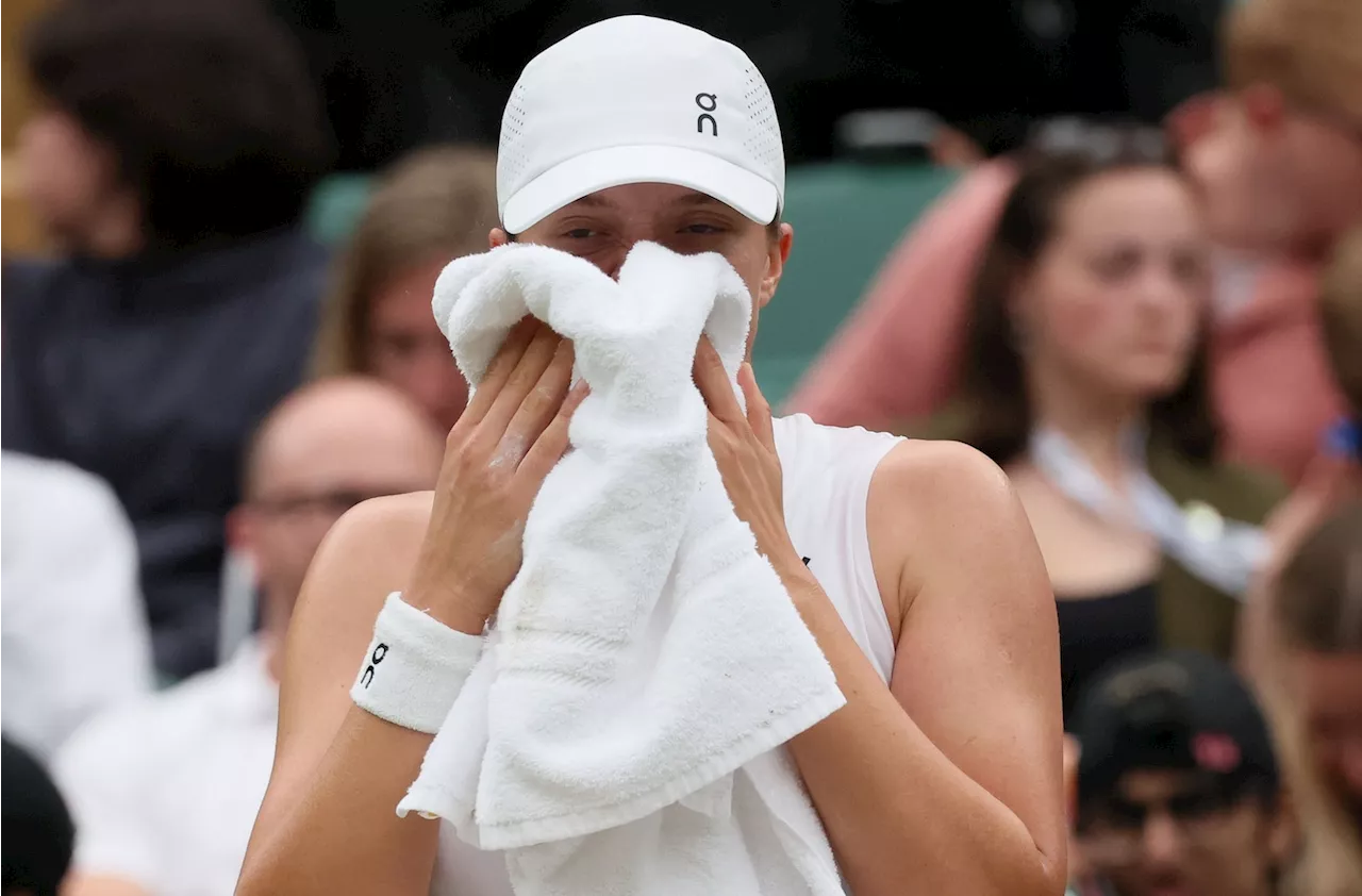 Women’s No. 1 seed Iga Swiatek out of Wimbledon after third-round loss