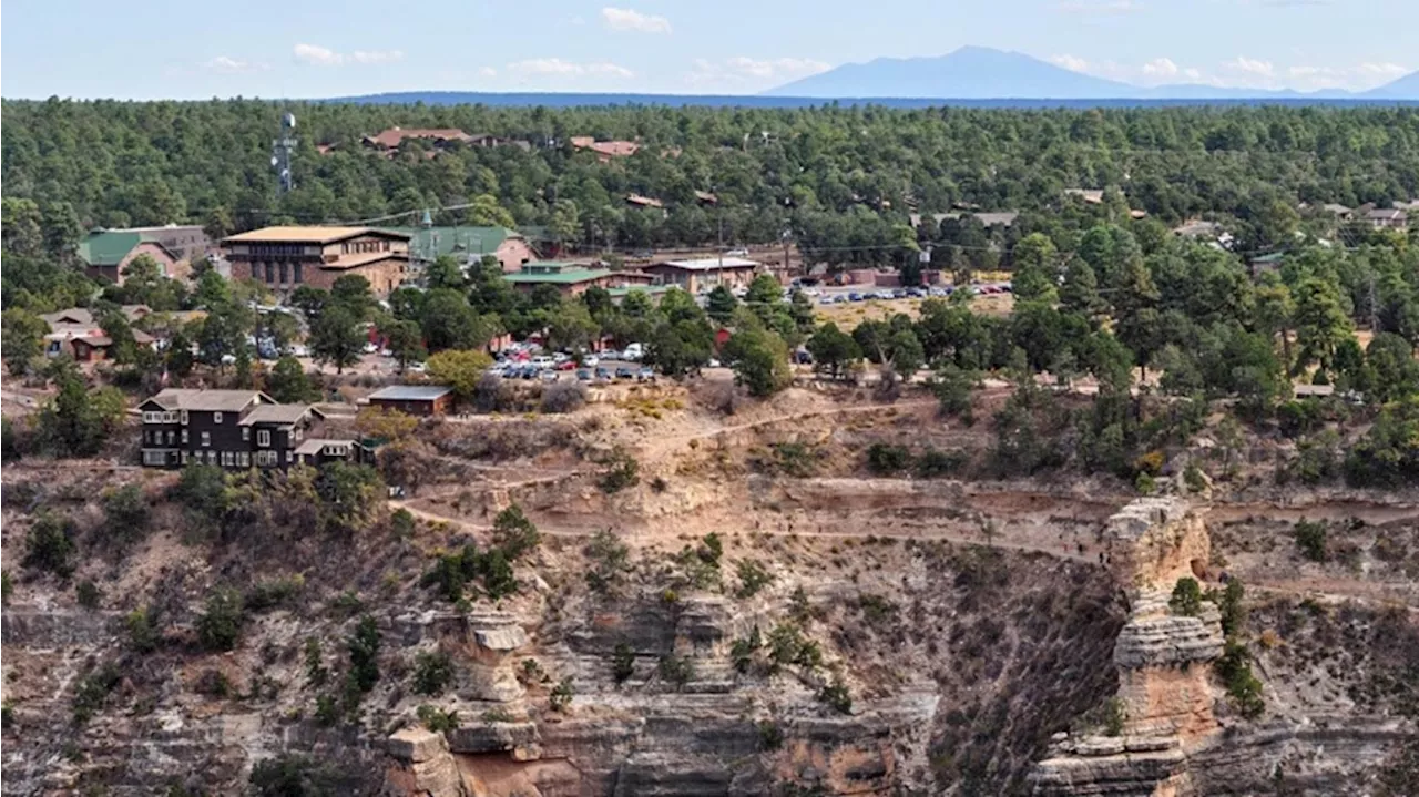 50-year-old man dies while hiking at Grand Canyon