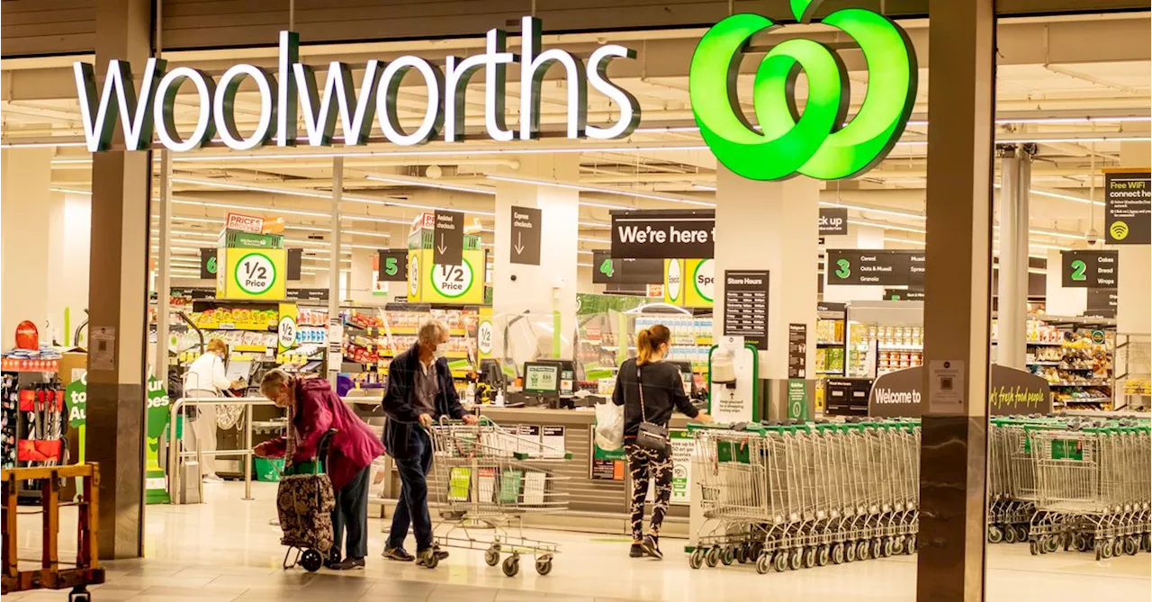 Woolworths to put Aussie flags back on shelves to mark Olympic Games