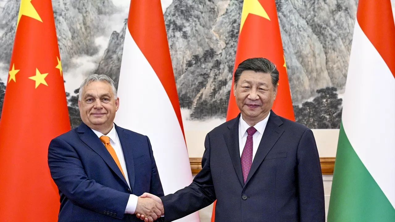 El primer ministro húngaro, Viktor Orbán, desafía la UE tras viajar hasta China para reunirse con su president