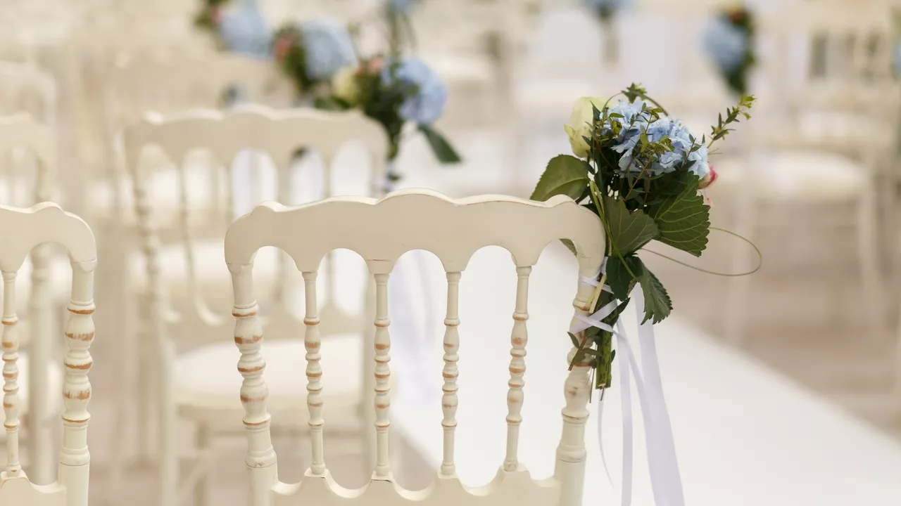 Un banquete de bodas 'tóxico' en Murcia: 40 invitados acaban con diarrea, vómitos y mareos