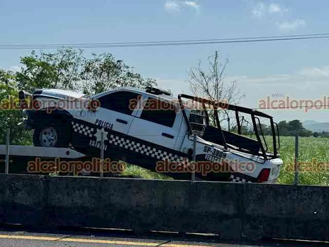 Volcaron policías estatales en autopista de Actopan