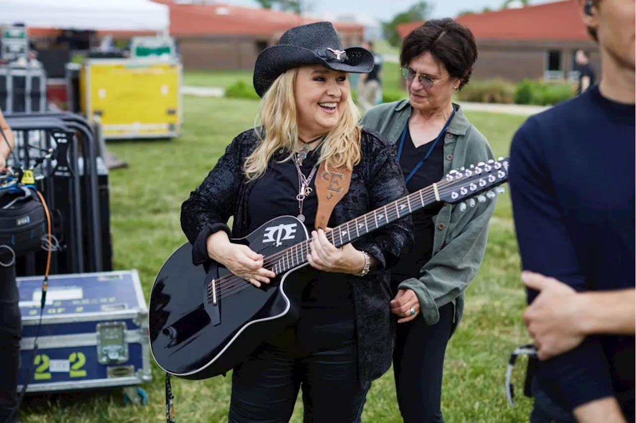 Melissa Etheridge Recalls Performing at Prisons as a 12-Year-Old in ‘I’m Not Broken’ Clip