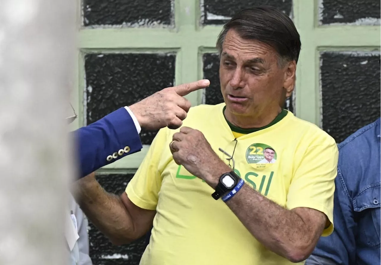 Como Bolsonaro cometeu 3 crimes no caso das joias, segundo a PF