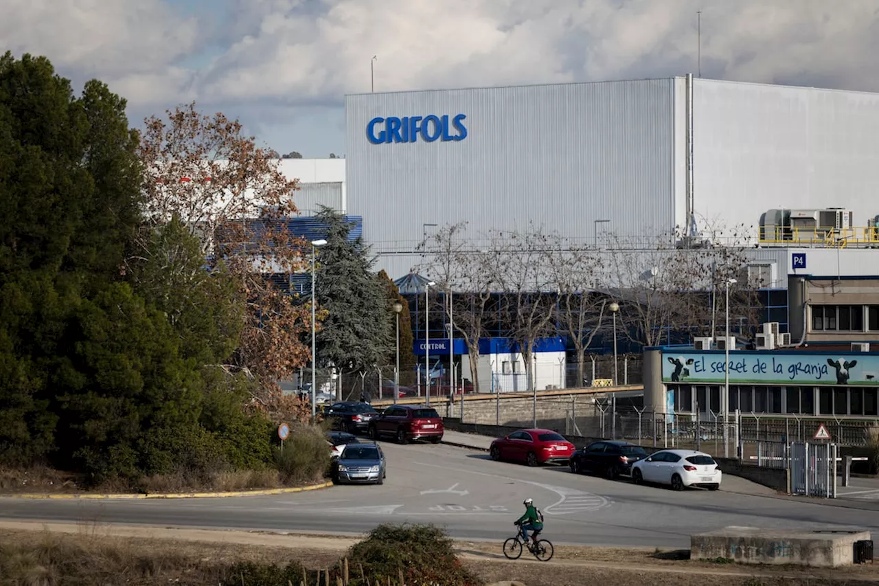 Las acciones de Grifols se disparan en su regreso al mercado