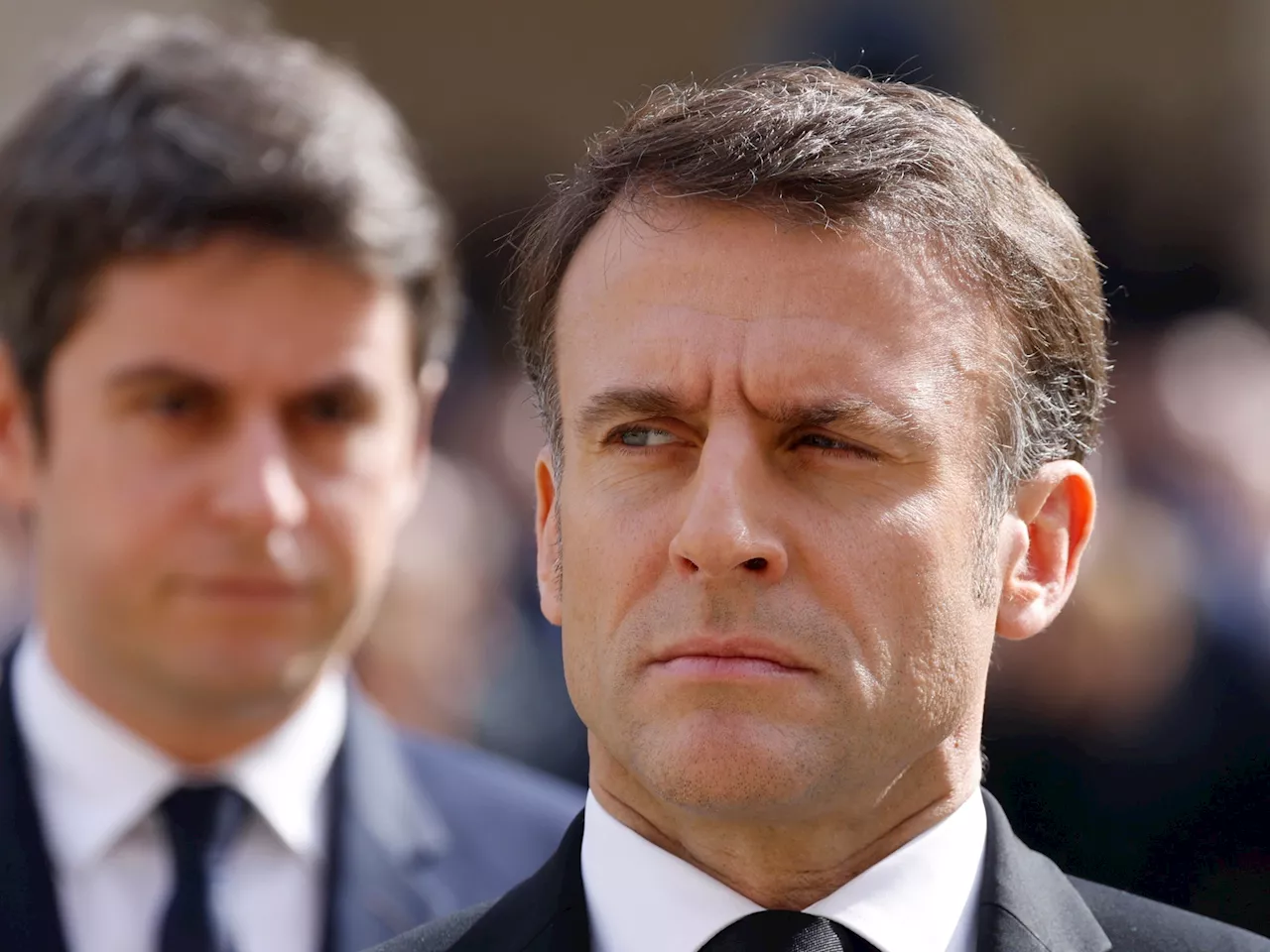 Elecciones en Francia: Macron le pide al primer ministro Gabriel Attal que se quede en su cargo