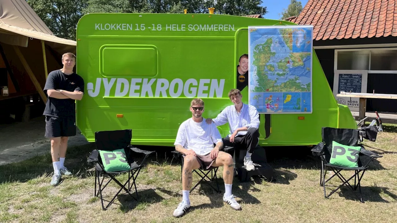 Lasse og Nicolas fra P3 leder efter et lift til Danmarks bedste sommerspot