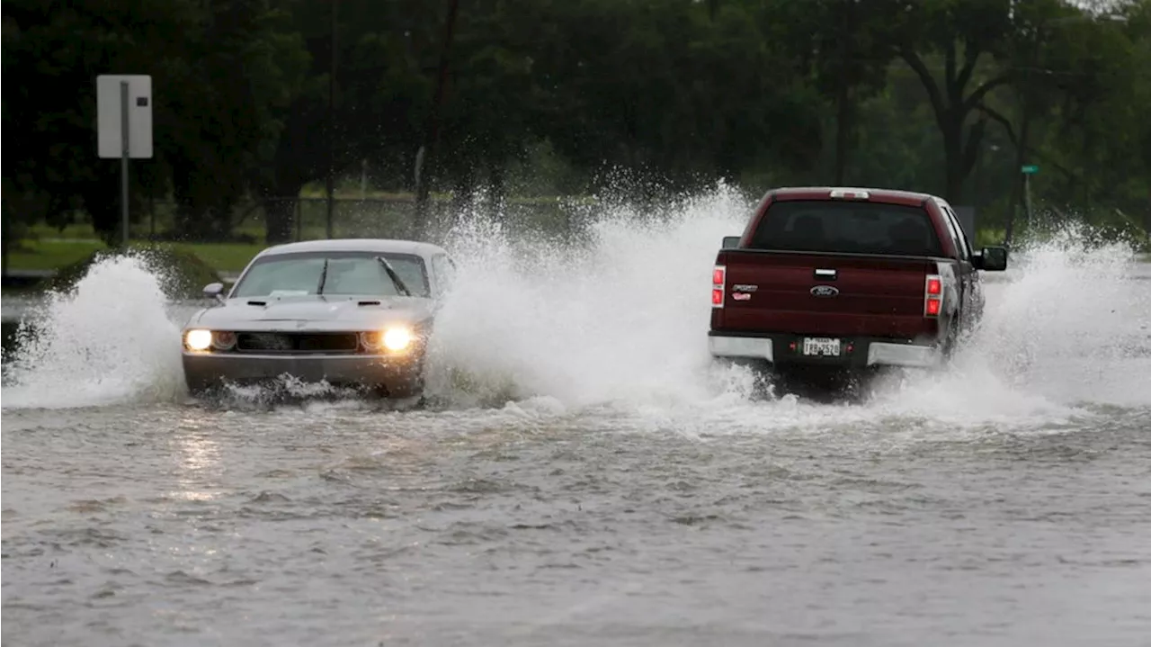 Houston Mayor Whitmire, other leaders urge people to stay off roads