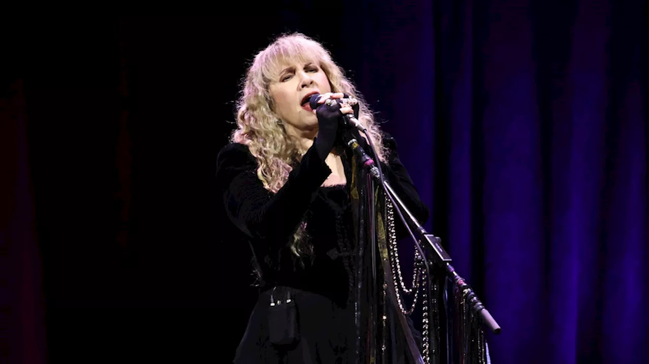 Stevie Nicks postpones multiple shows due to leg injury