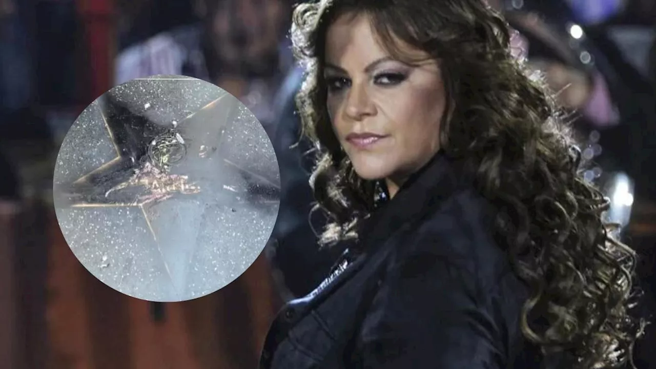 Vandalizan la estrella de Jenni Rivera en el Paseo de la Fama; así reaccionó Chiquis