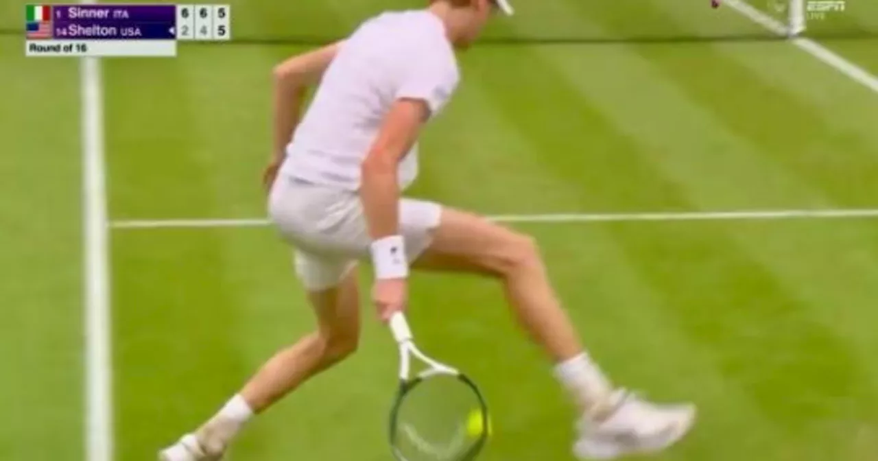 Jannik Sinner, il colpo con cui fa venire giù Wimbledon: video virale