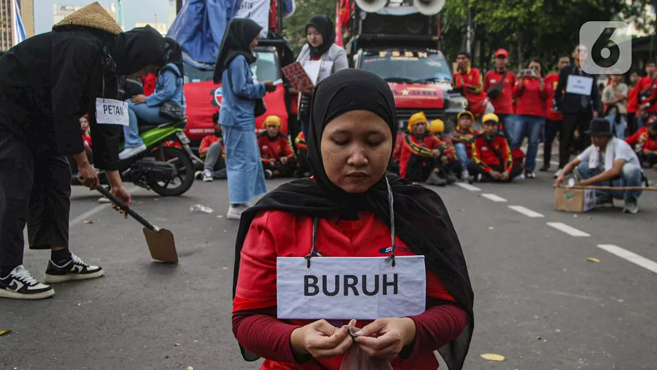 9 Alasan Buruh Gugat UU Cipta Kerja hingga Demo Kepung MK-Istana Negara Hari Ini