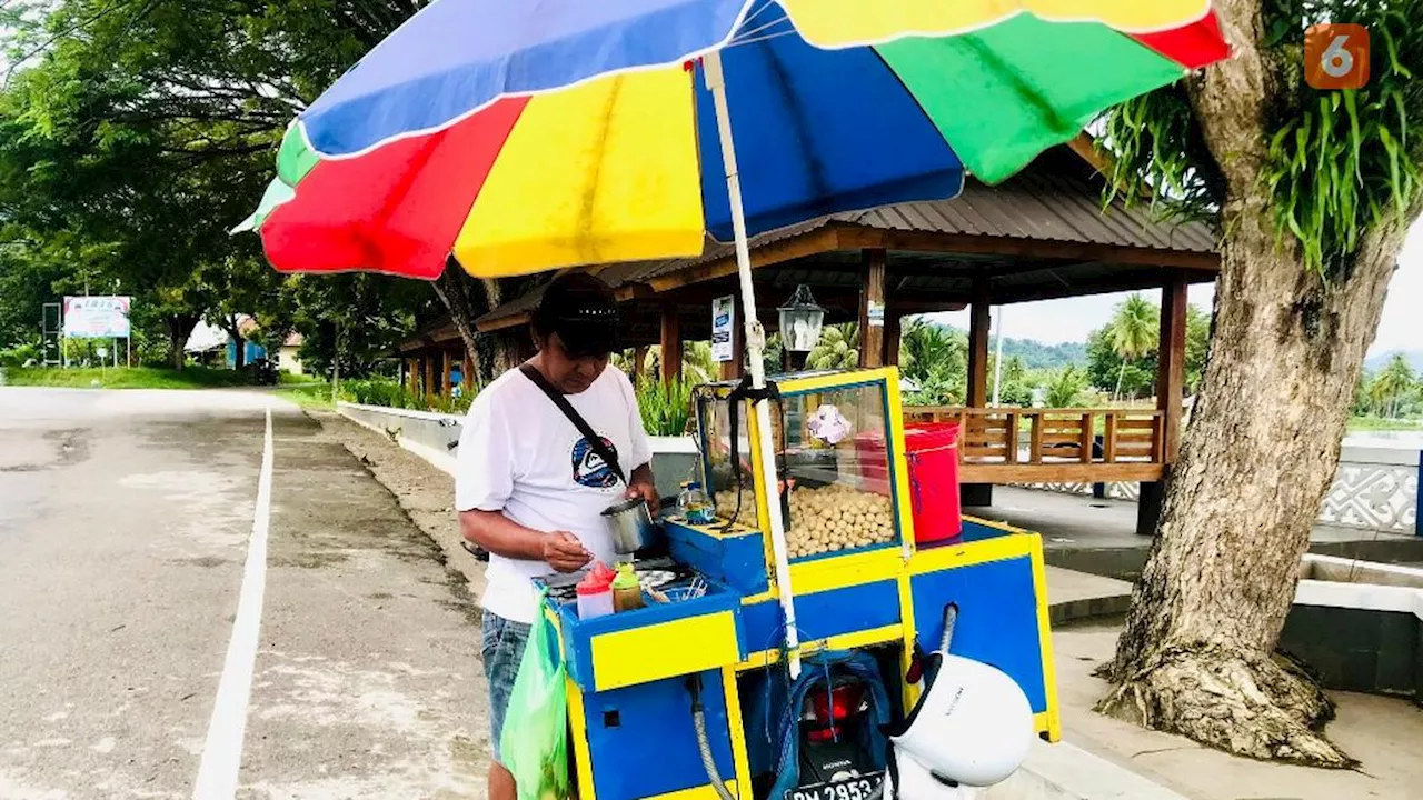 Cerita Mohammad, Warga Gorontalo yang Sukses Usaha Pentol Telur