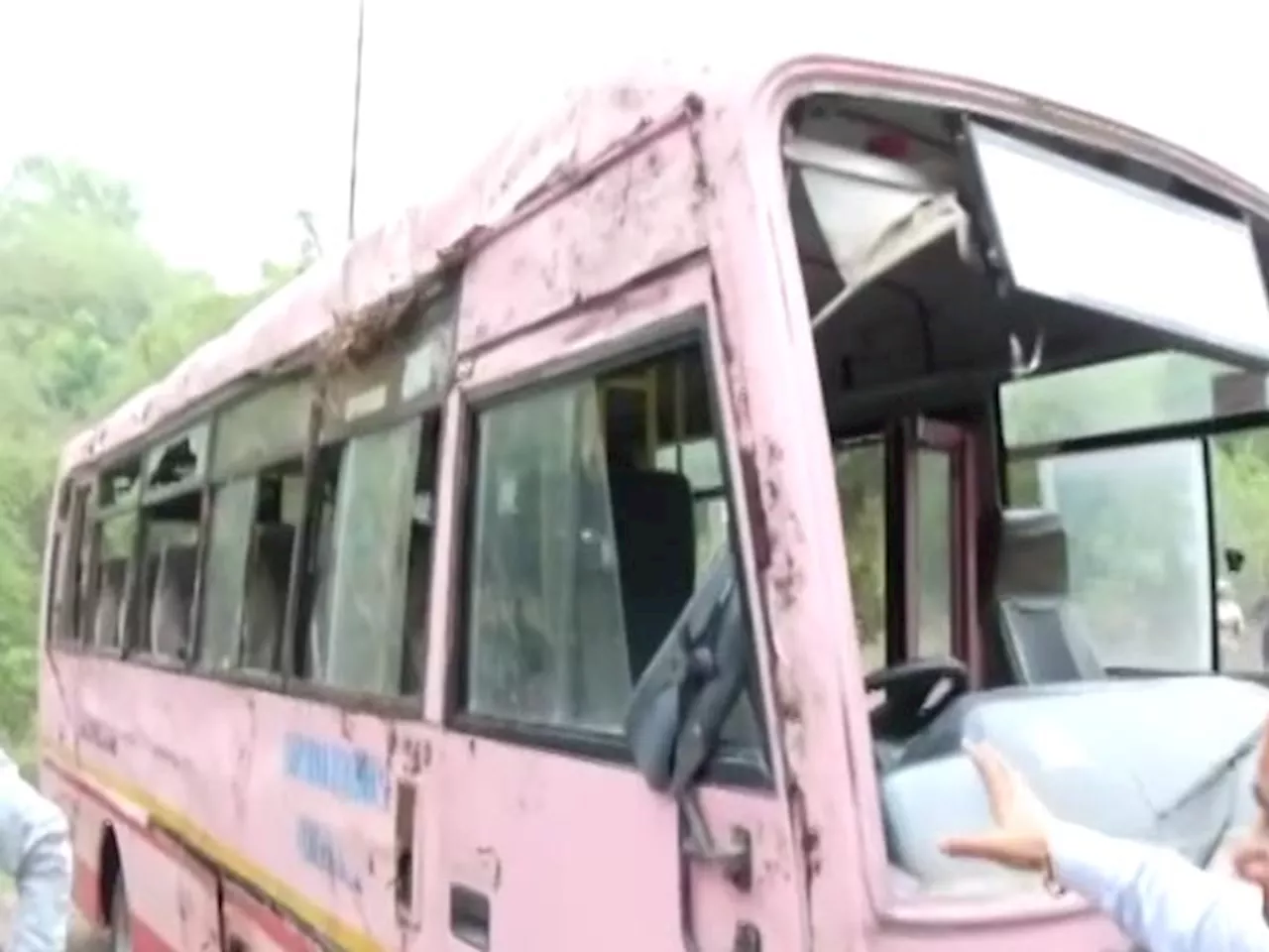 Haryana Bus Accident: हादसे के बाद बस हुई चकनाचूर, देखें घटनास्थल से ताजा हालात