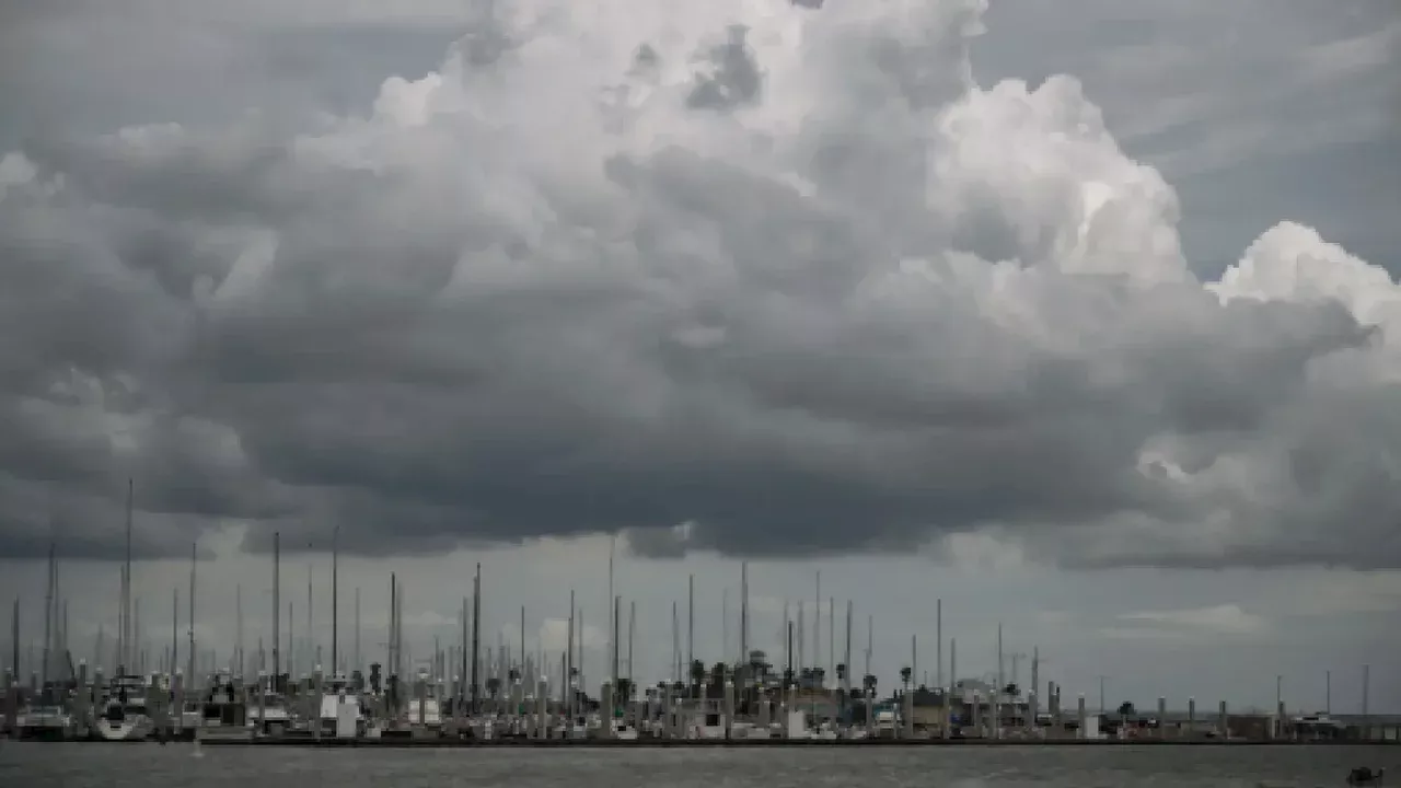 Beryl se convertirá nuevamente en Huracán al ingresar a Texas, provocando lluvias e inundaciones