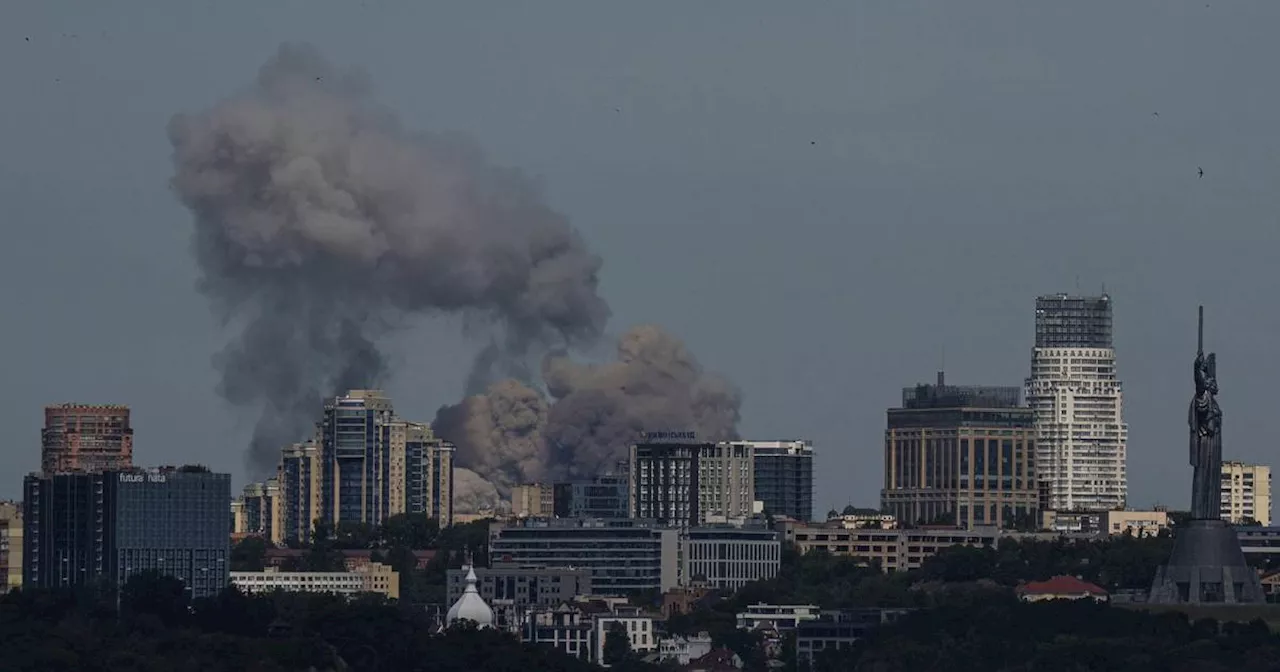  Russische Rakete trifft Kinderklinik in Kiew​