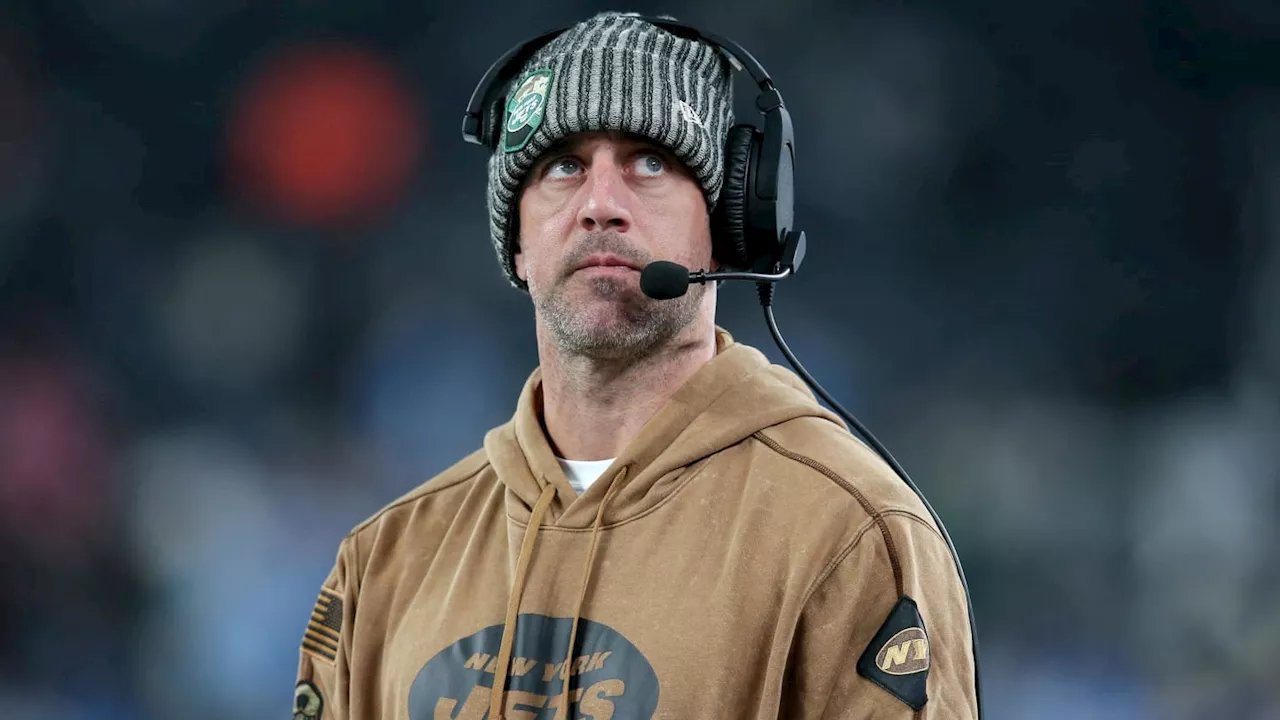 Former NFL Exec Reveals Huge Reason for Caution with Jets' Aaron Rodgers