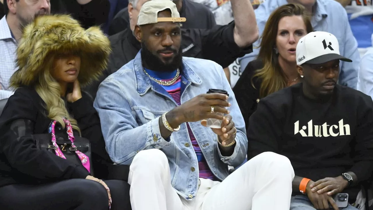 Sixers Impress Super Agent With Tyrese Maxey’s Signing Presentation