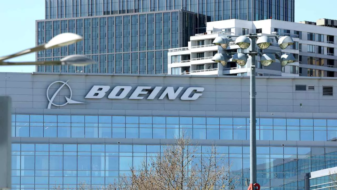 Boeing ordered to inspect life-saving component in thousands of planes