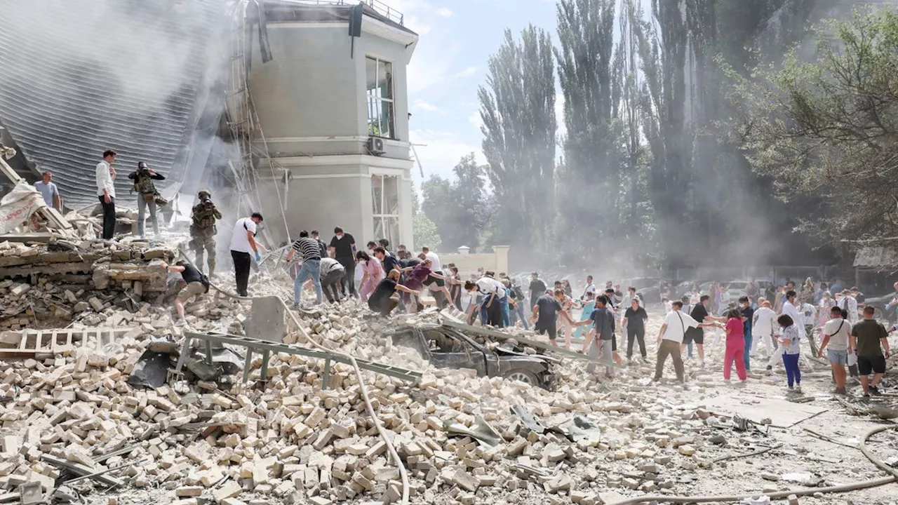 Kinderkrankenhaus getroffen: Tote und Verletzte bei schweren russischen Luftangriffen in der Ukraine