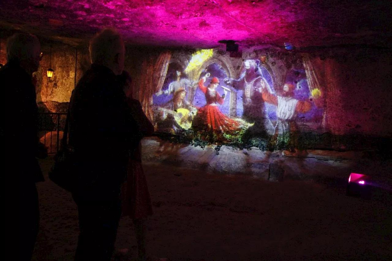 Tourisme en Dordogne : La Roque Saint-Christophe se dévoile de nuit durant l’été