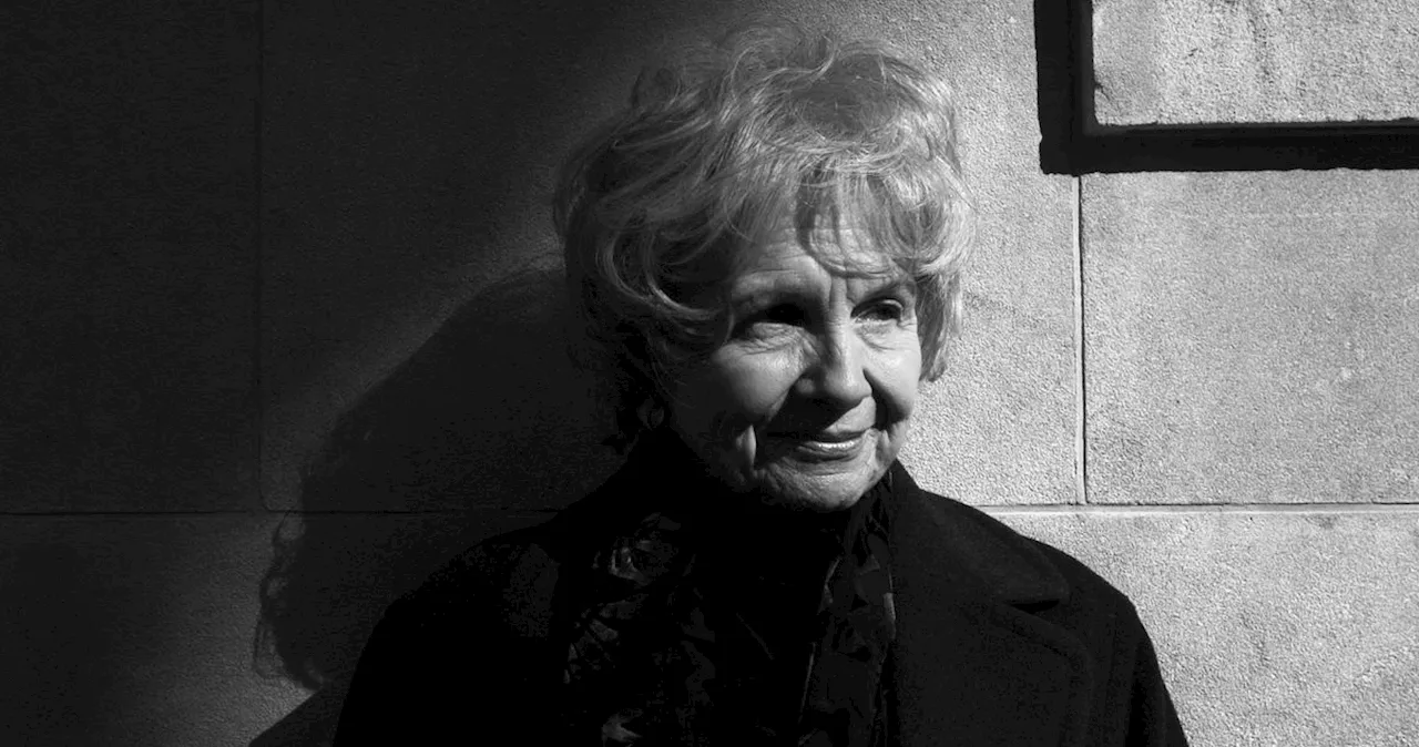 Alice Munro’s Daughter Reveals Sexual Abuse by Stepfather