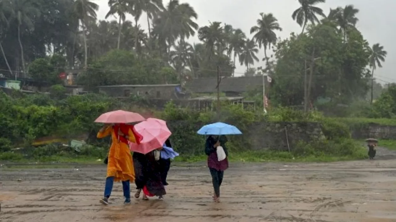 AP-TG Rain Alert: ఏపీ, తెలంగాణల్లో రాగల మూడు రోజుల పాటు భారీ వర్షాలు.. ఇదిగో వెదర్ రిపోర్ట్..