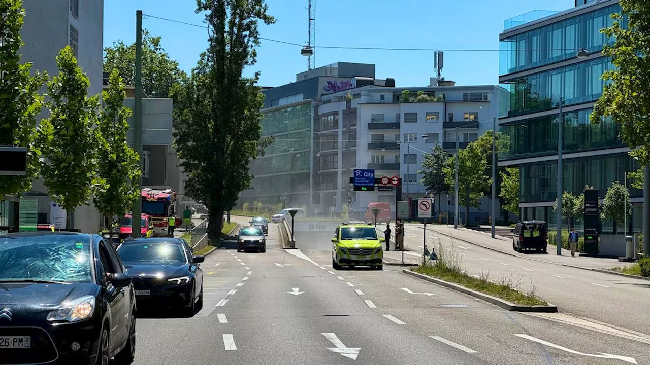 Basel: Brand im City Parking, Feuerwehr im Einsatz