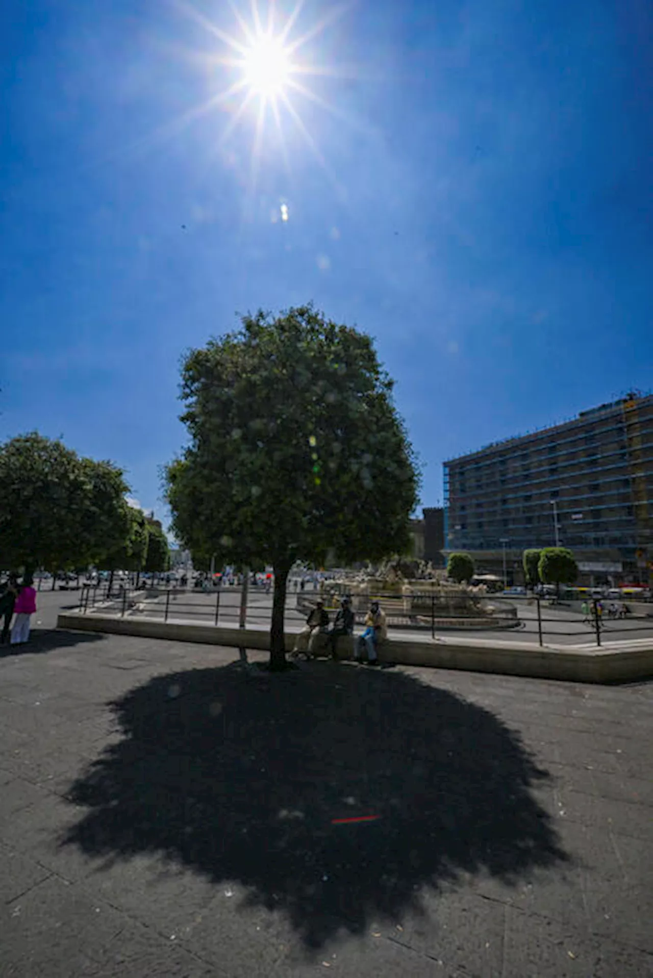 Giovedì 7 città bollino rosso per rischio caldo, anche Roma