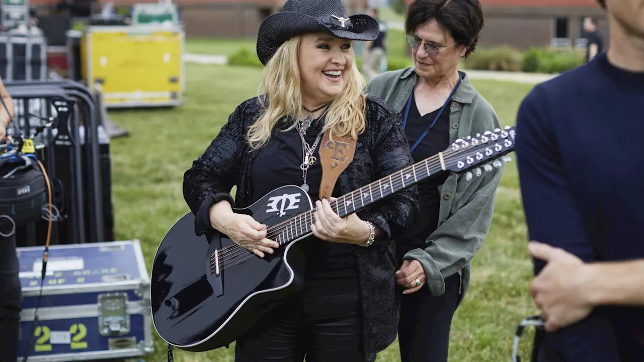 Melissa Etheridge connects with incarcerated women in new docuseries 'I'm Not Broken'