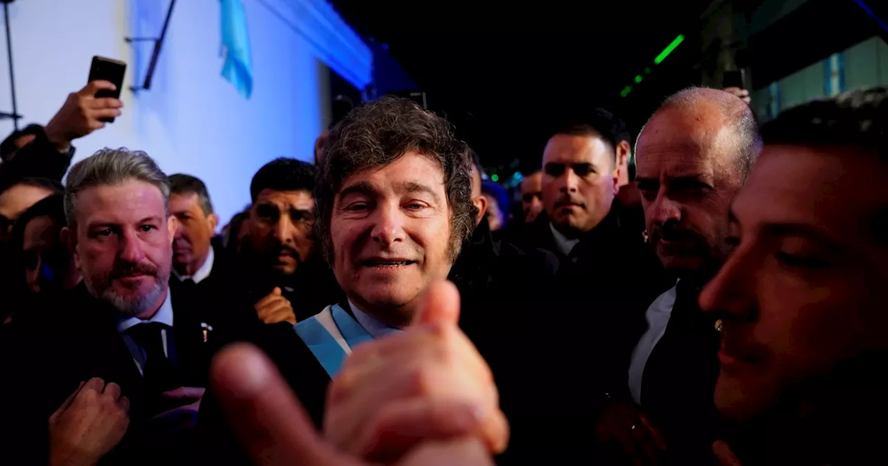 En Fotos: desde Tucumán, el Presidente Javier Milei firma el Pacto de Mayo junto a gobernadores