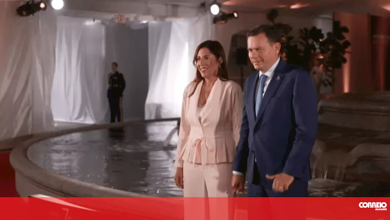 Luís Montenegro chega à cimeira da NATO ao lado da mulher