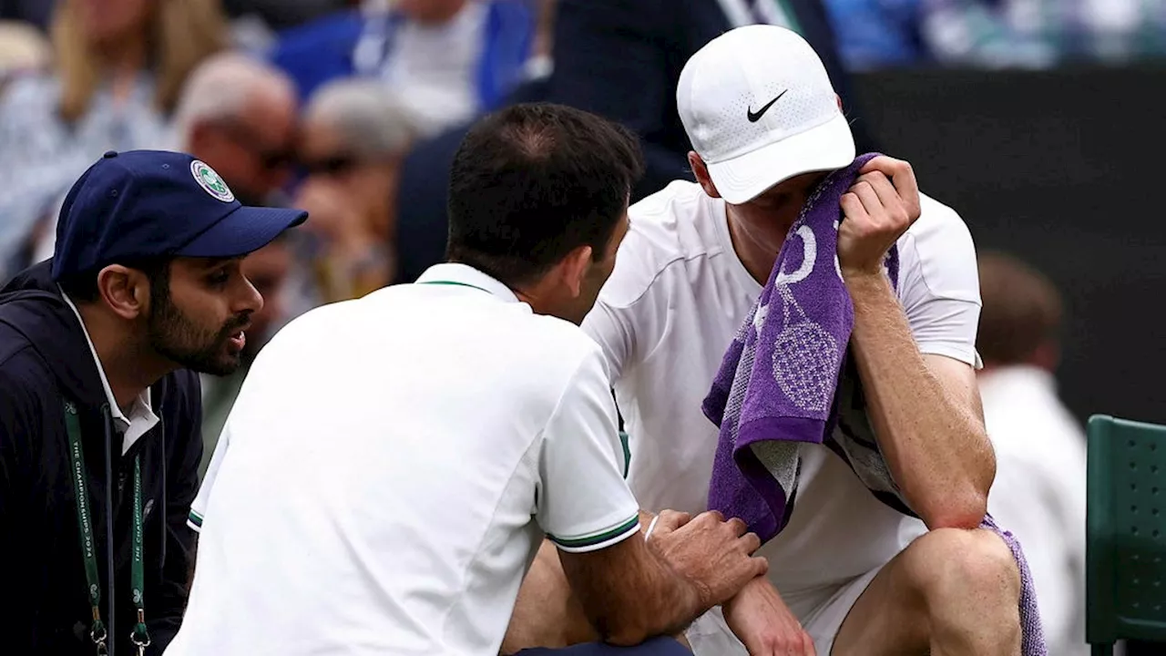 Världsettan ute ur Wimbledon – efter läkarbesöket