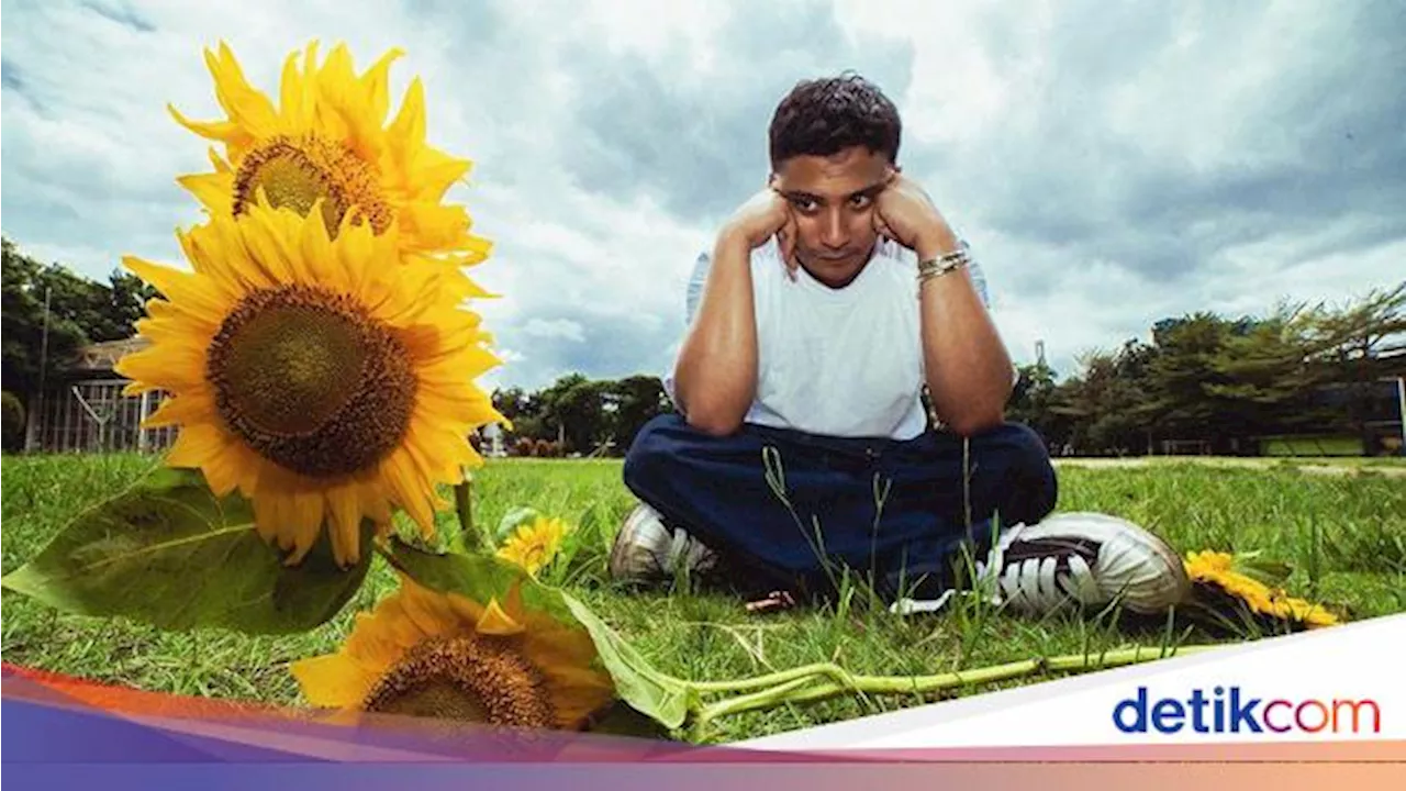 Gala Bunga Matahari dan Orang yang Pernah Ditinggalkan