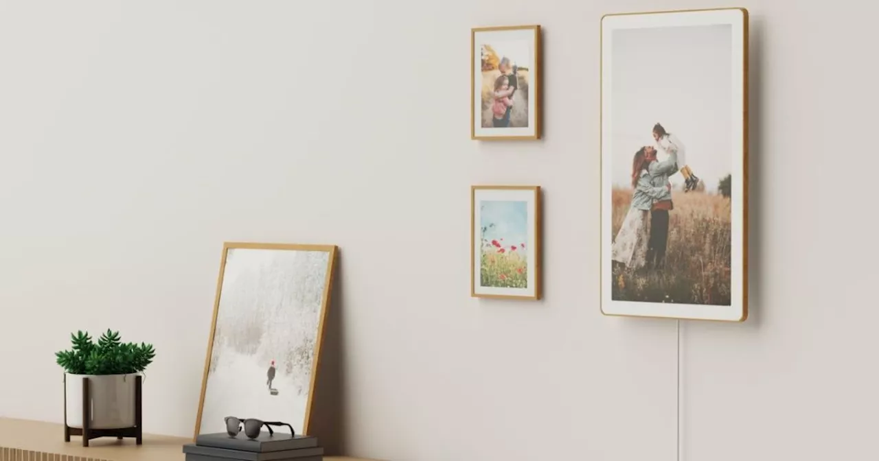 How to send photos to the Skylight Cal Max